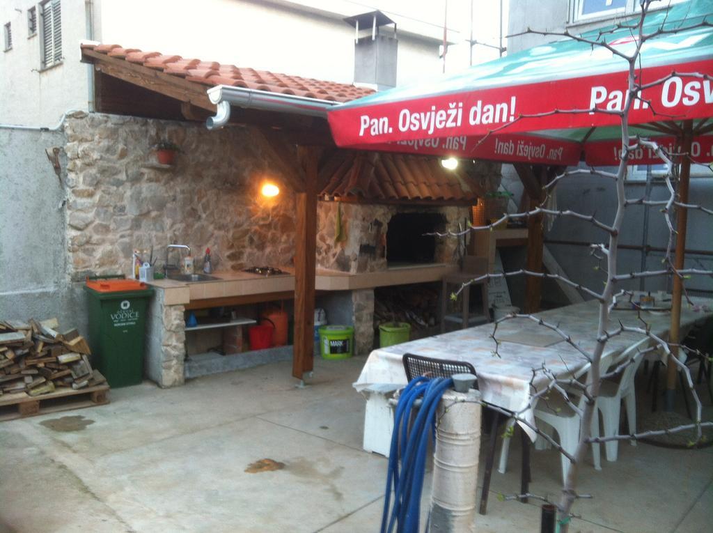 Rooms Ivica Vodice Exterior photo